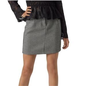 Vero Mode Black White Harper Short Houndstooth Skirt NWT Size 4